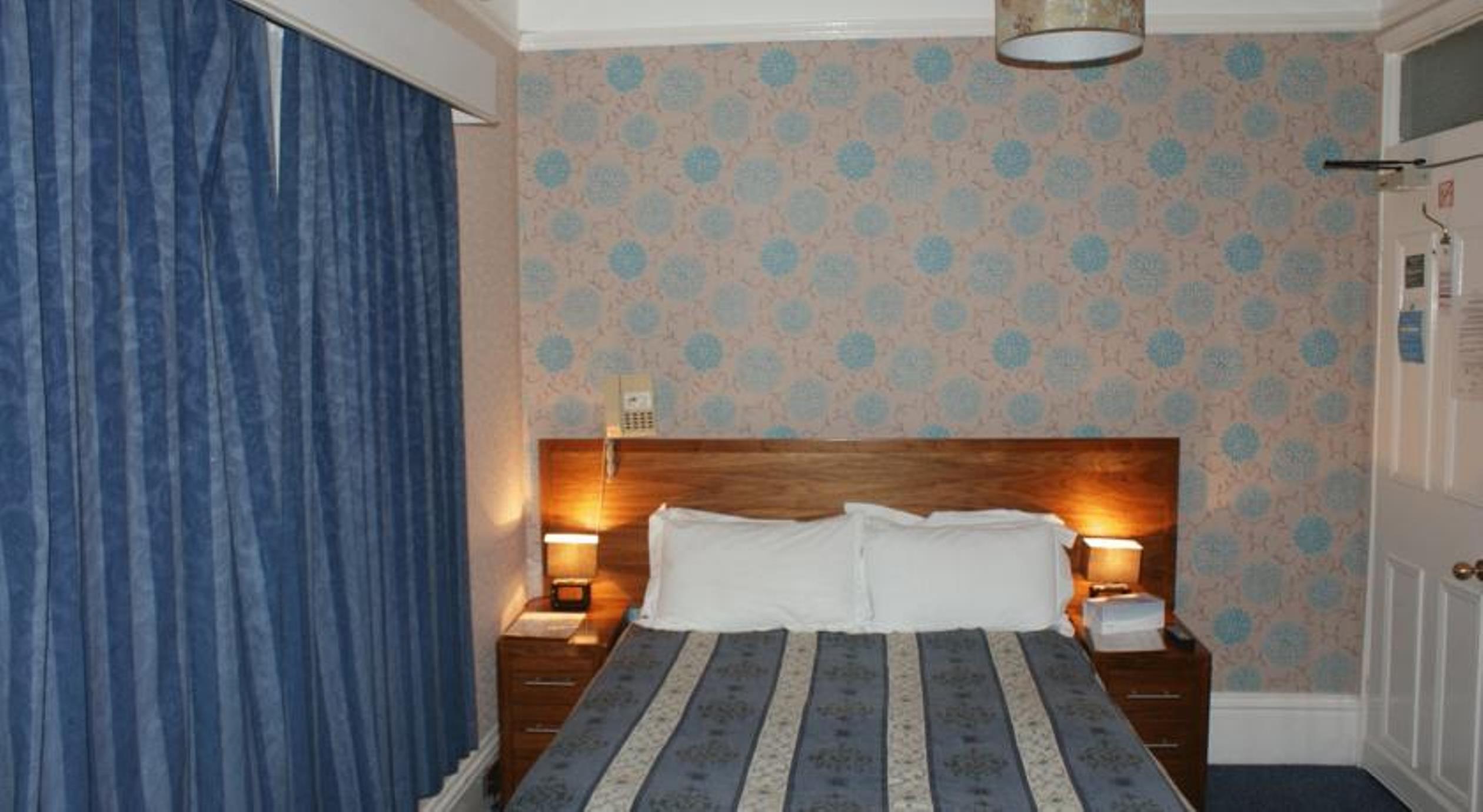 Kirkdale Hotel Croydon Buitenkant foto