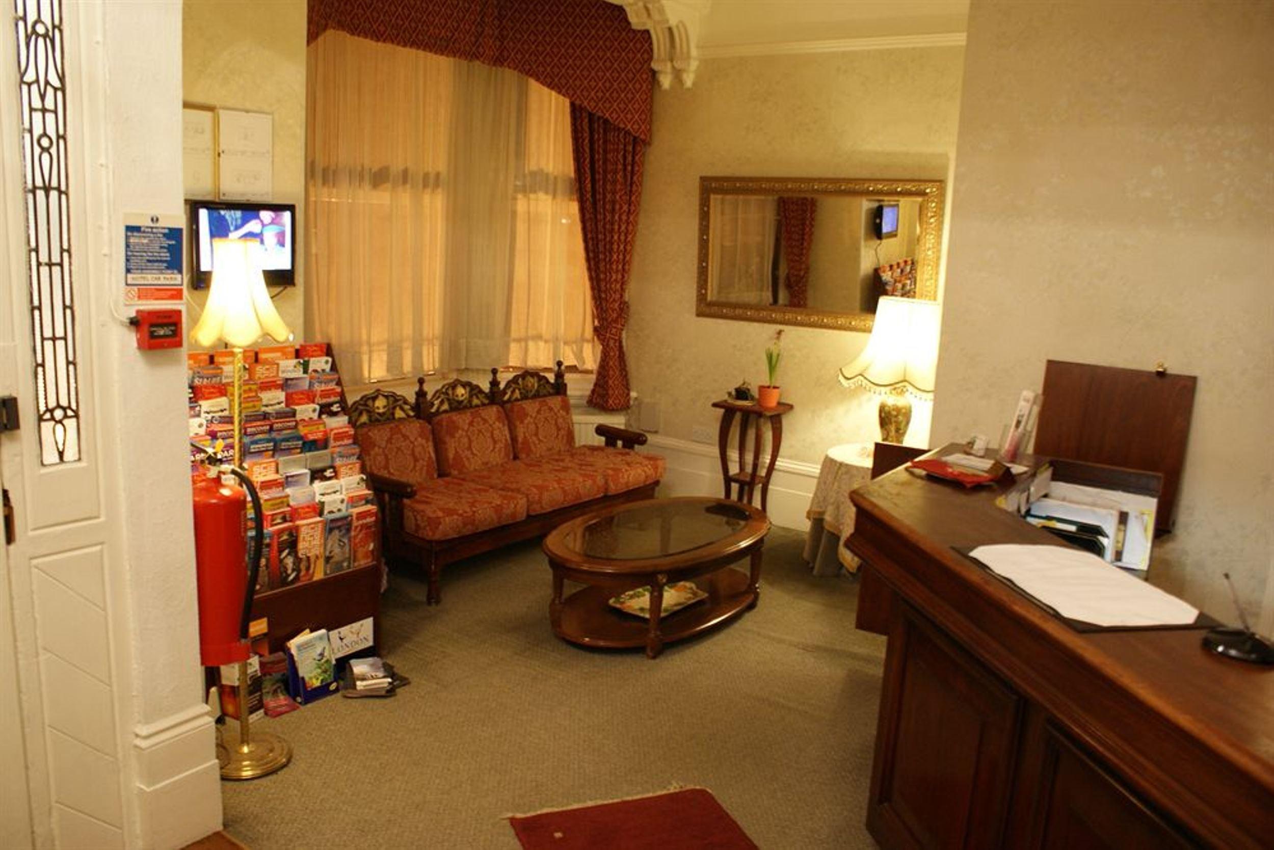 Kirkdale Hotel Croydon Buitenkant foto